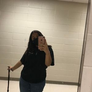 Meet your Posher, Vivian